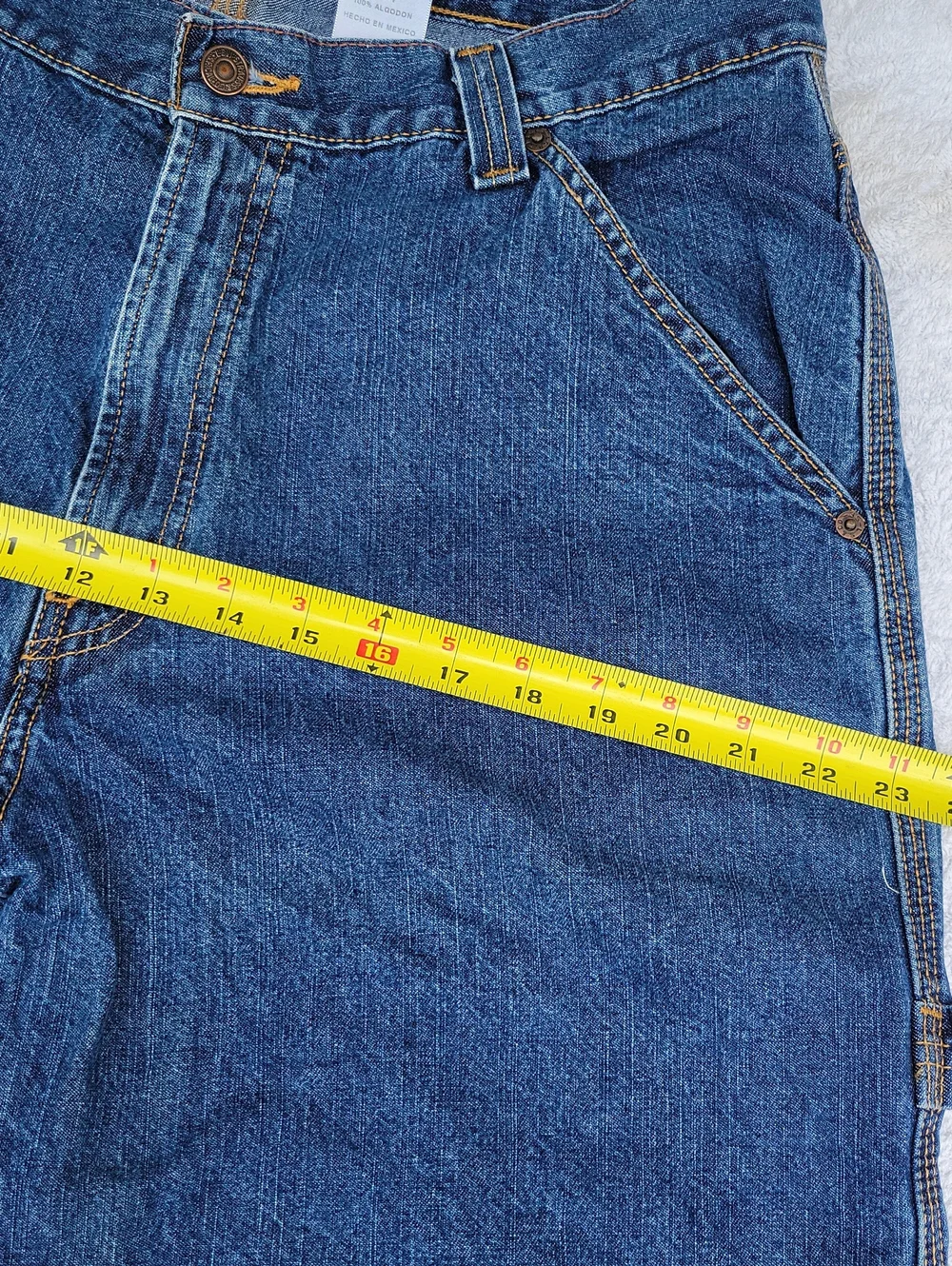 Levi's Medium Wash Blue Denim Jean Carpenter Shorts Sz 34